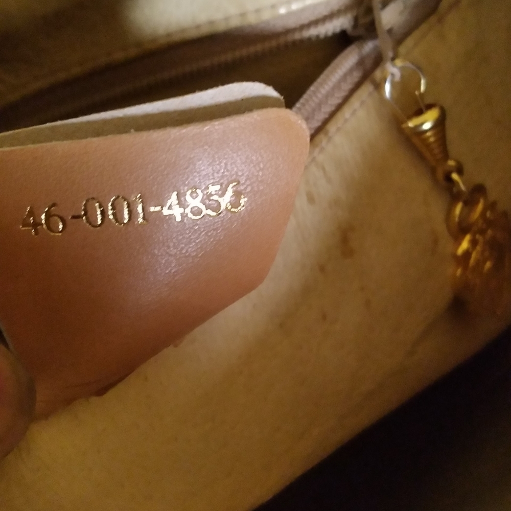 Authentic Gucci Monogram Leather Handbag - Picture 15 of 16